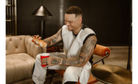 Dewey_KaneBrown_900.jpg