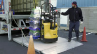 Warehouse high capacity pallet jack